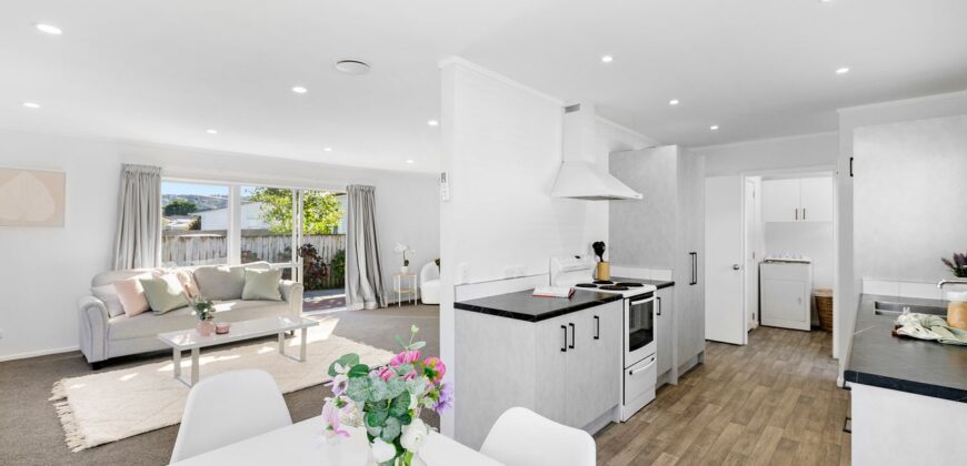 Immaculate, Sunny & Ready to Move In