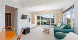 Retro Charm & Potential in Heart of Manly