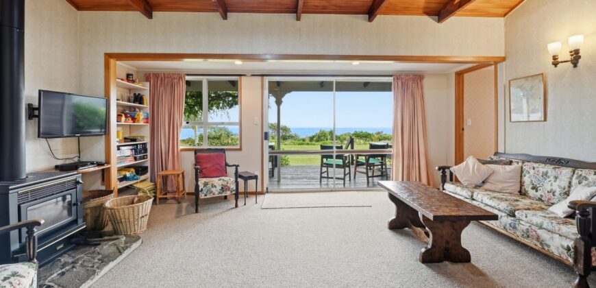 Absolute lakefront on Nisbet Terrace