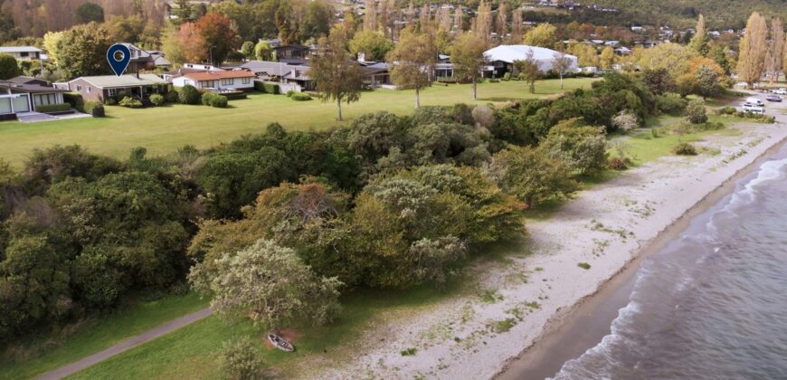 Absolute lakefront on Nisbet Terrace