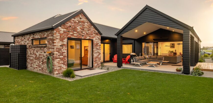 So Much More Here – Feel The Luxury