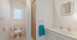 Retro Charm & Potential in Heart of Manly