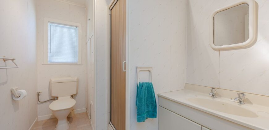 Retro Charm & Potential in Heart of Manly