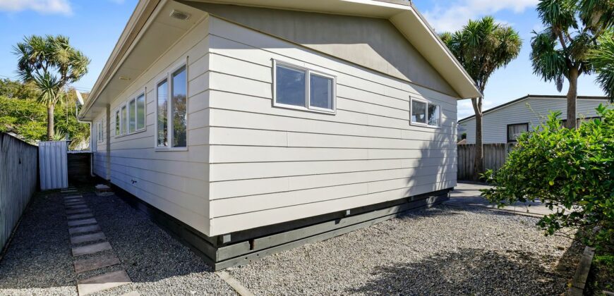 Immaculate, Sunny & Ready to Move In