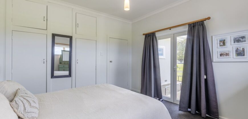 Country living – Close to town