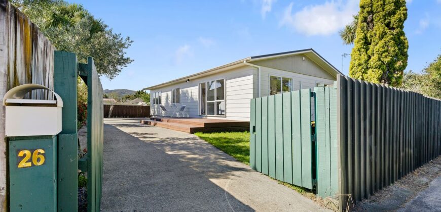 Immaculate, Sunny & Ready to Move In