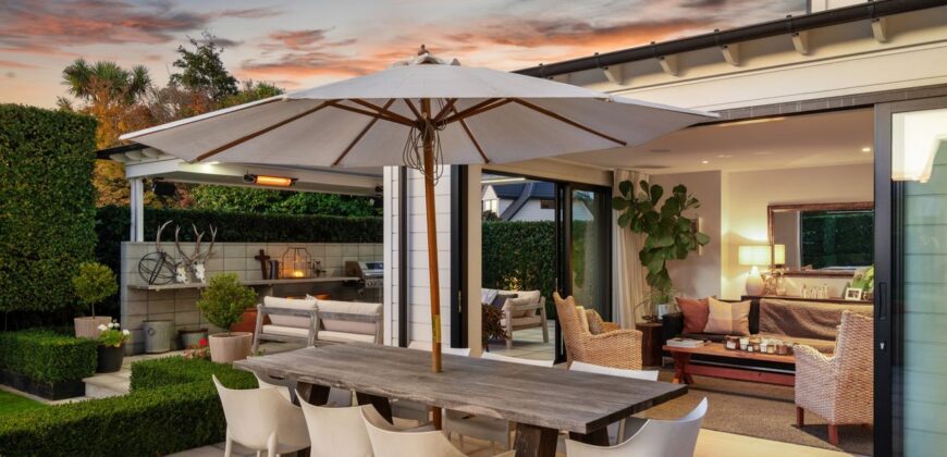Admired Architecture, Elite location
