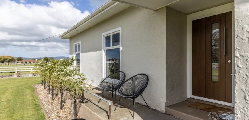 Country living – Close to town