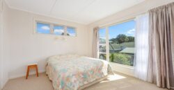 Retro Charm & Potential in Heart of Manly