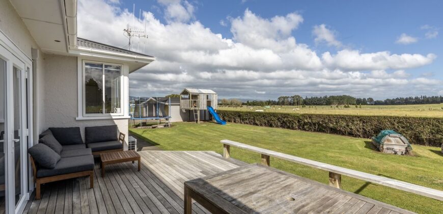 Country living – Close to town