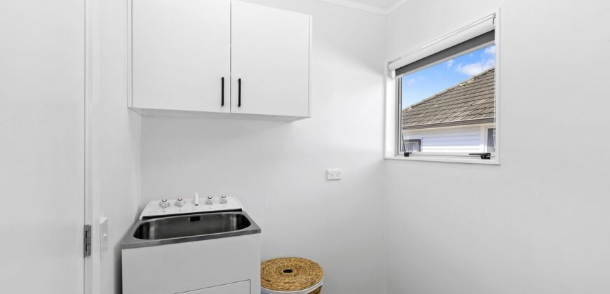 Immaculate, Sunny & Ready to Move In