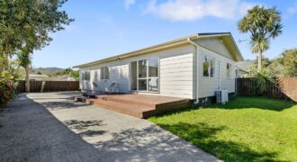 Immaculate, Sunny & Ready to Move In