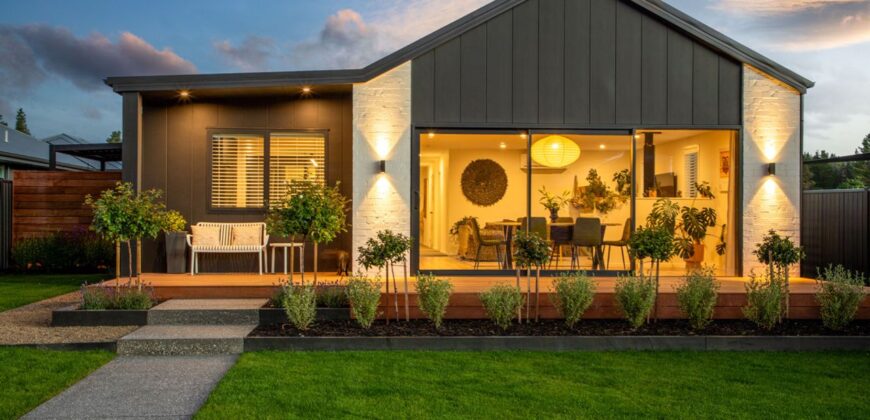 ELEVATED EVERYDAY LIVING