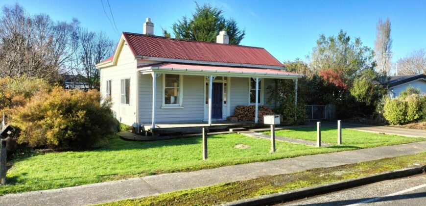 Beautiful 1915 Rural Cottage
